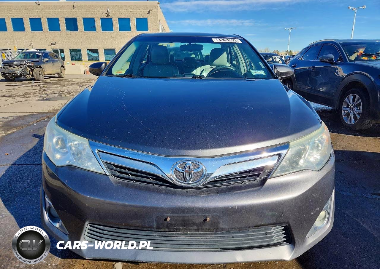 2014 Toyota Camry Xle VIN:4T4BF1FK2ER380319 - 5