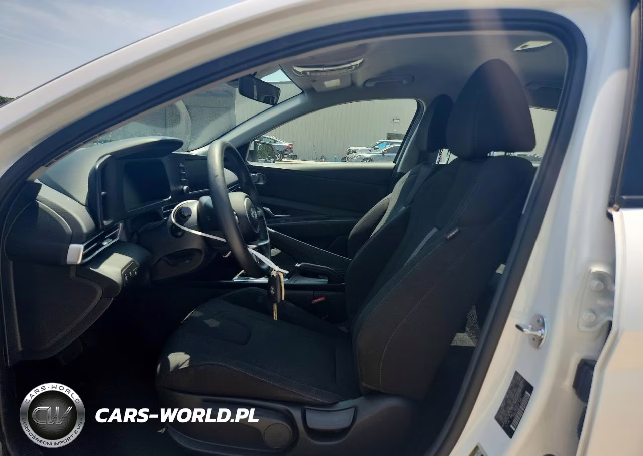 2026 Hyundai Elantra Se VIN:KMHLL4DG8TU181070 - 7