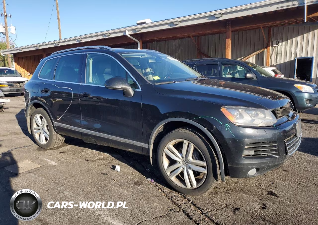 2014 Volkswagen Touareg V6 Tdi VIN:WVGEP9BP9ED008934 - 4