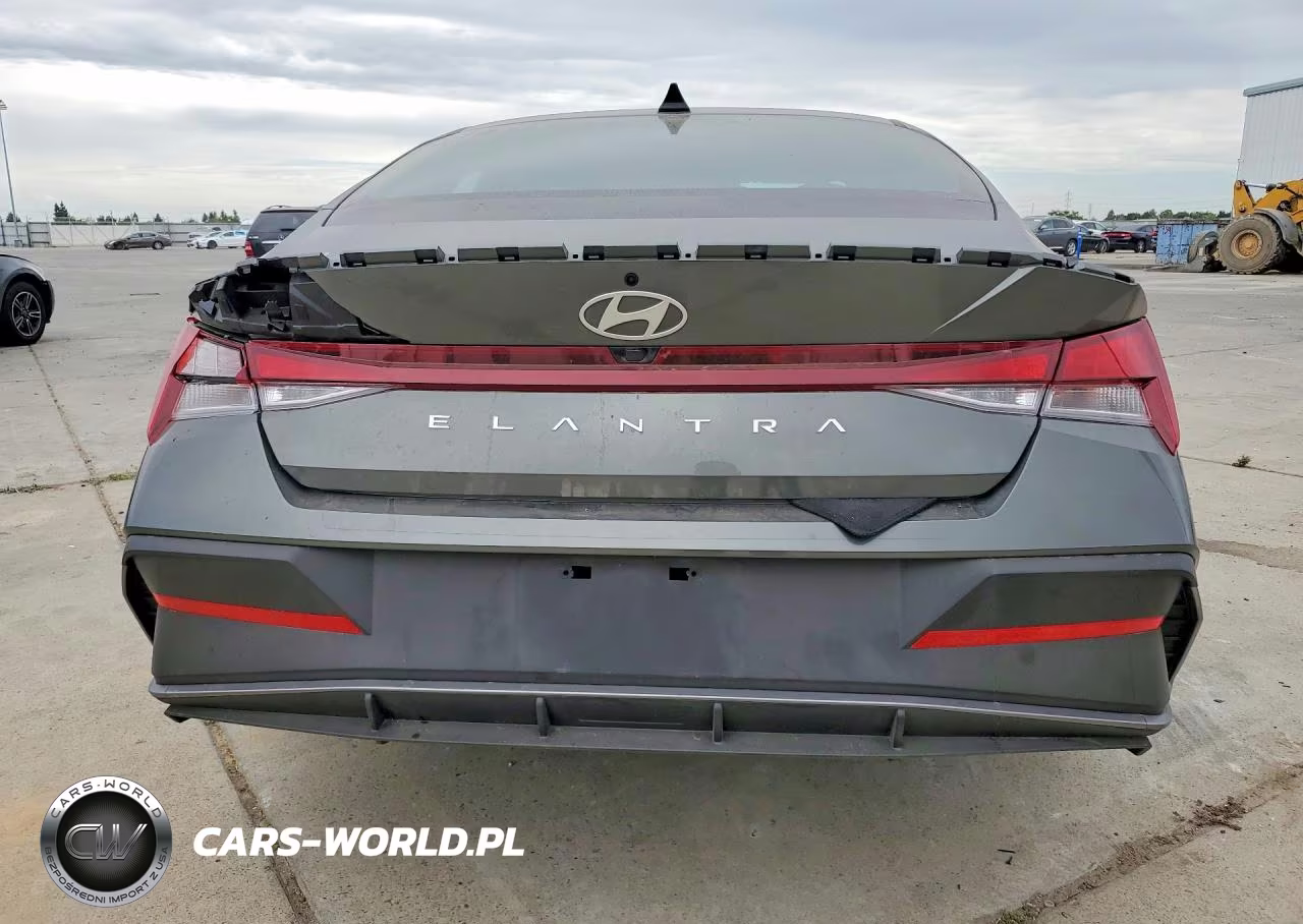 2026 Hyundai Elantra Sel Sport VIN:KMHLM4DG4TU138956 - 6