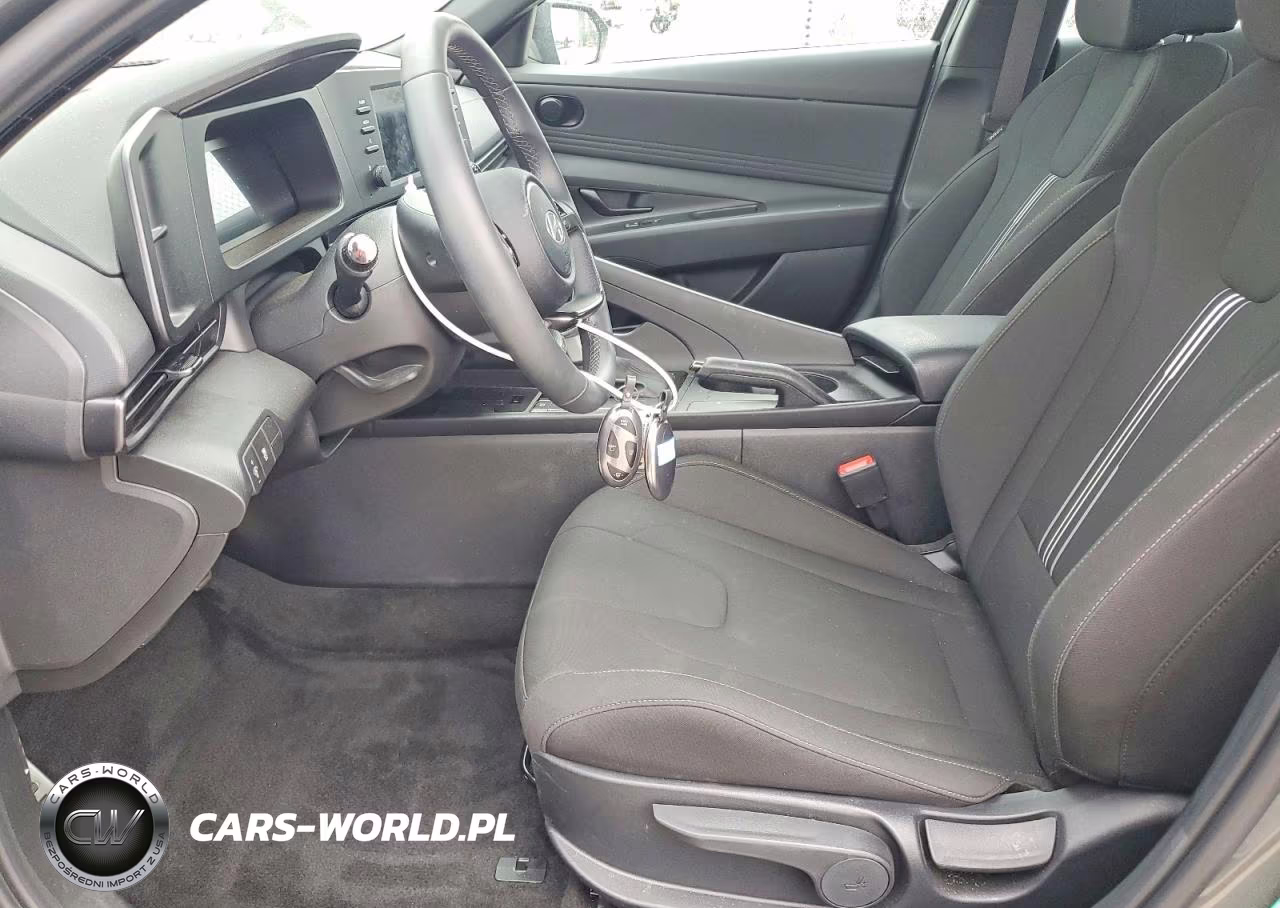 2026 Hyundai Elantra Sel Sport VIN:KMHLM4DG4TU138956 - 7