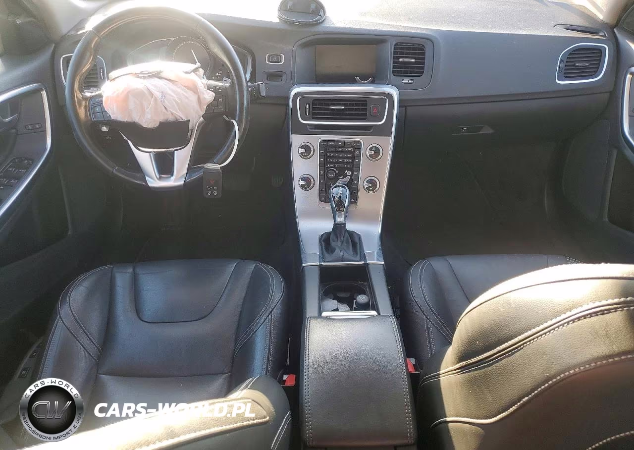 2018 Volvo S60 Dynamic VIN:YV140MTL1J2460637 - 8