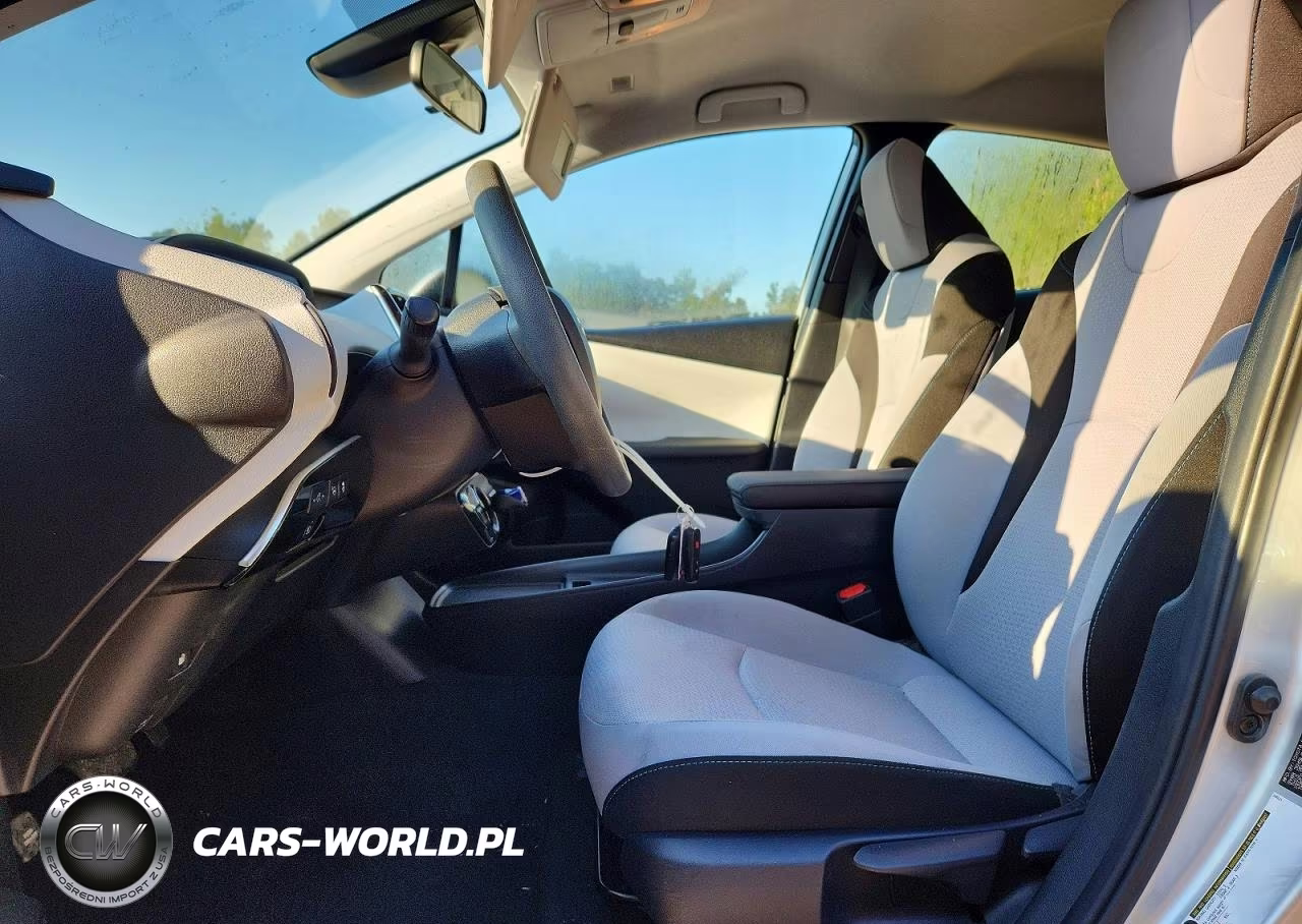 2019 Toyota Prius Le VIN:JTDKARFU0K3084259 - 7