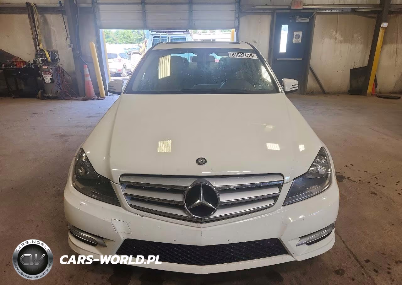 2012 Mercedes-Benz C 300 4Matic VIN:WDDGF8BB9CF912496 - 5