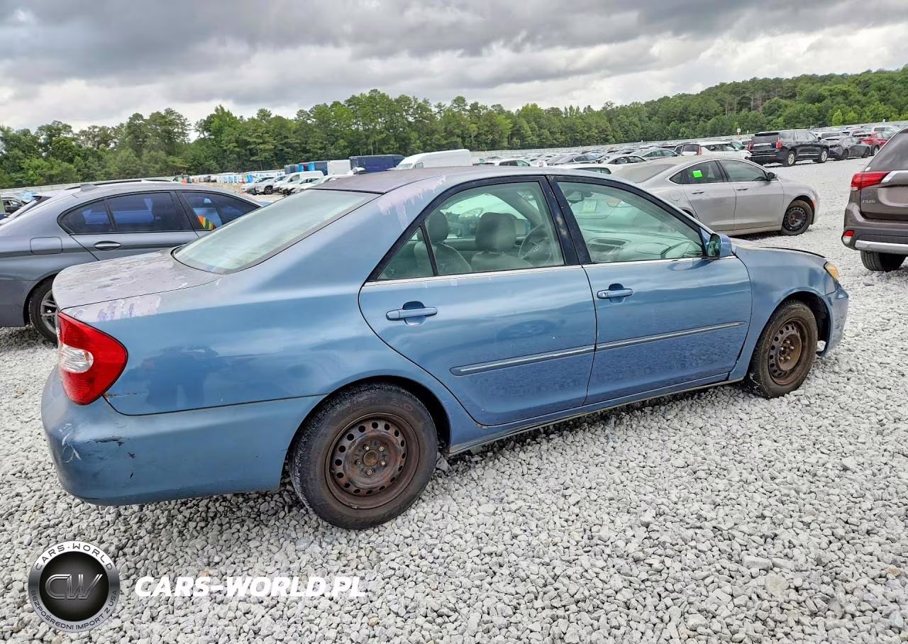 2003 Toyota Camry Xle VIN:4T1BE32K23U733055 - 3