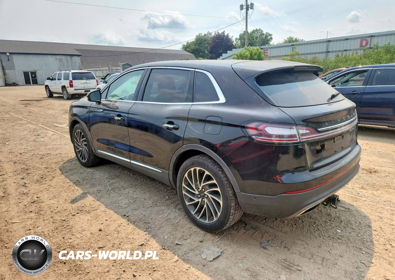 2020 Lincoln Nautilus Reserve VIN:2LMPJ8K97LBL15189 - 2