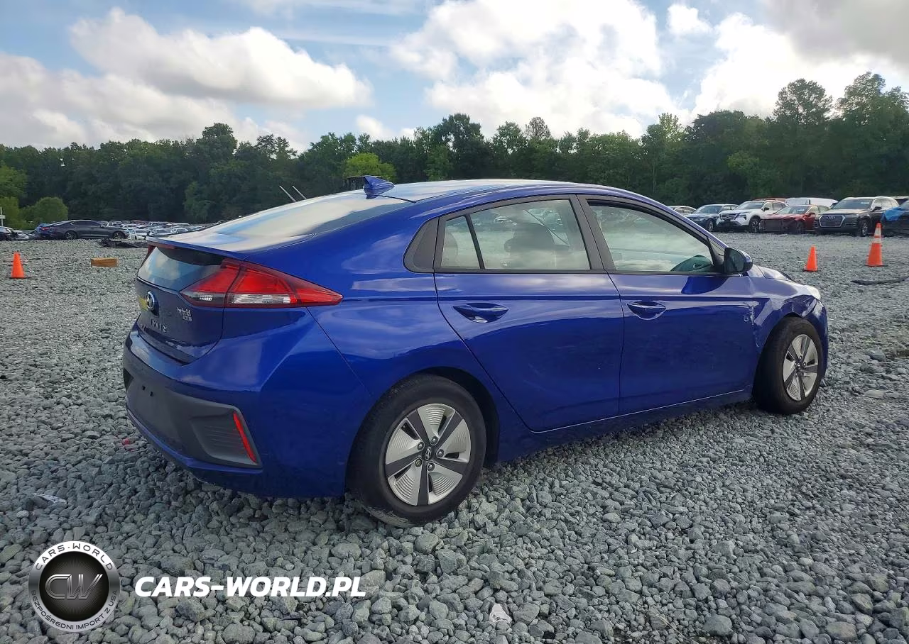 2021 Hyundai Ioniq Blue VIN:KMHC65LC5MU261648 - 3