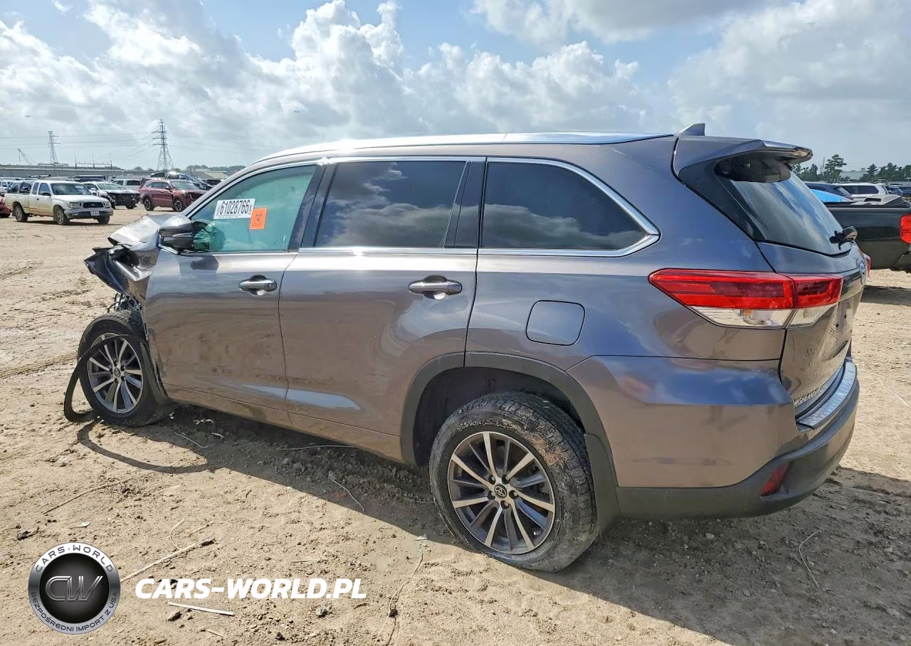 2018 Toyota Highlander Xle VIN:5TDJZRFHXJS525691 - 2