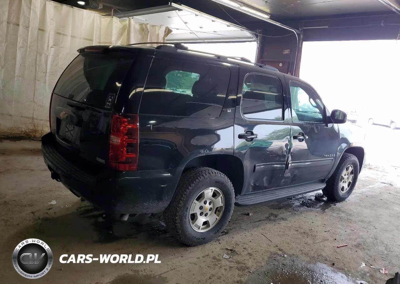 2009 Chevrolet Tahoe K1500 Lt VIN:1GNFK230X9R261955 - 3