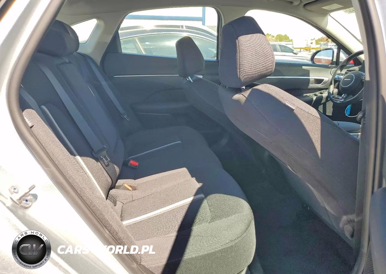 2026 Hyundai Sonata Sel Sport VIN:KMHL64JA5TA563775 - 10