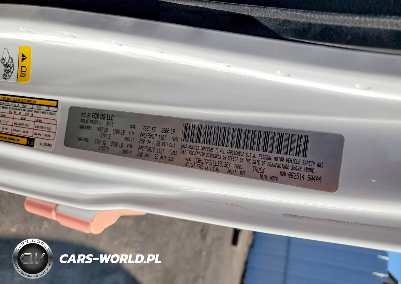 2020 Jeep Gladiator Sport VIN:1C6HJTAG1LL131364 - 13