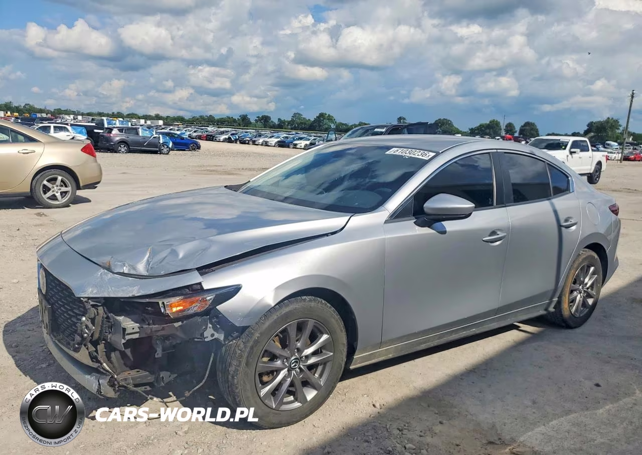 2021 Mazda 3 – zdjęcie 1 z 12