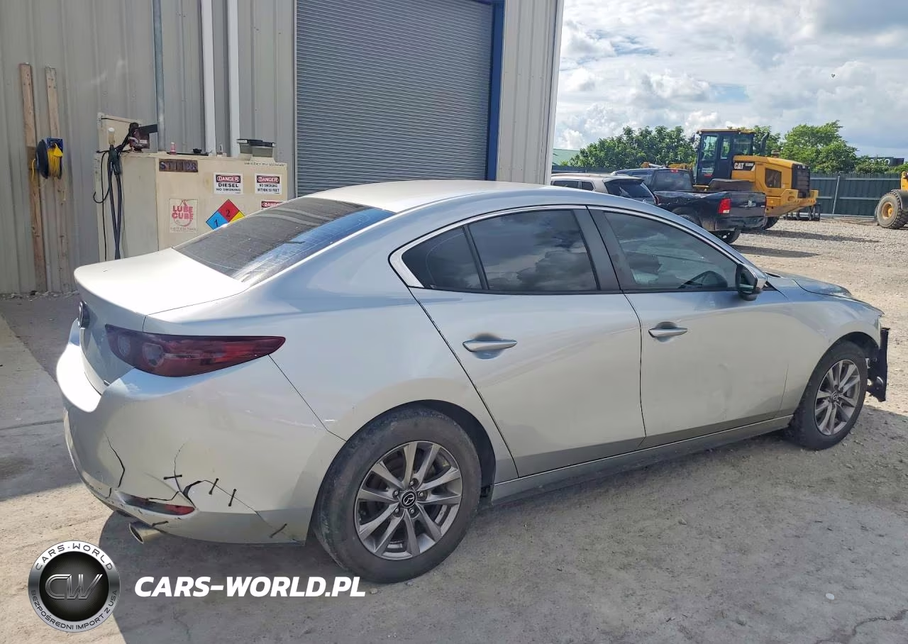 2021 Mazda 3 VIN:JM1BPAA73M1334111 - 3
