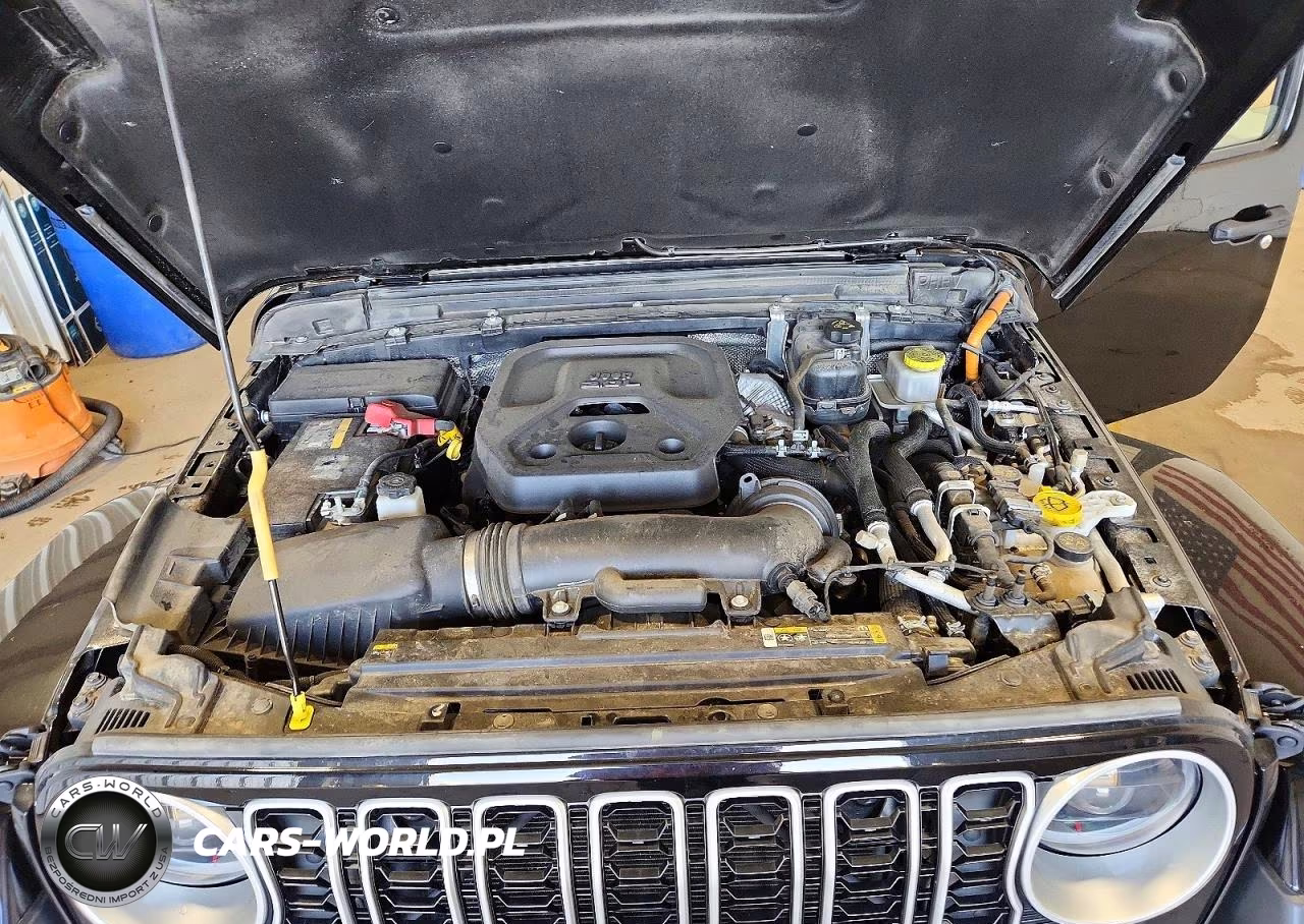 2024 Jeep Wrangler Sahara 4Xe VIN:1C4RJXP65RW303437 - 11