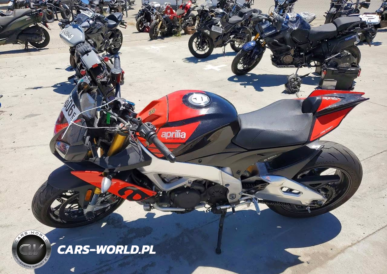 2019 Aprilia Tuono V4 VIN:ZD4KGU008KS001002 - 3