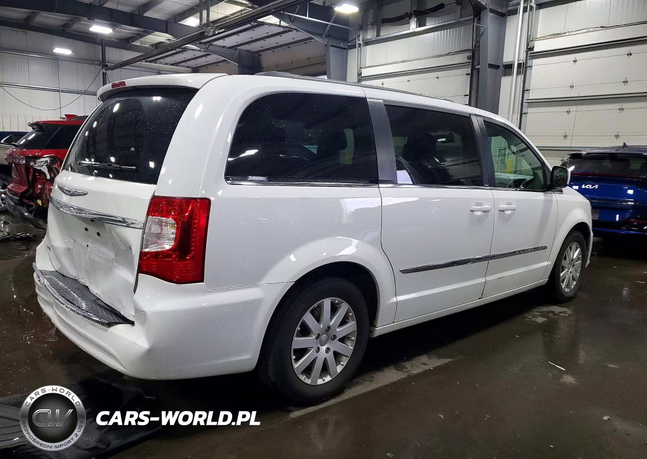 2014 Chrysler Town & Country Touring VIN:2C4RC1BG5ER306896 - 3