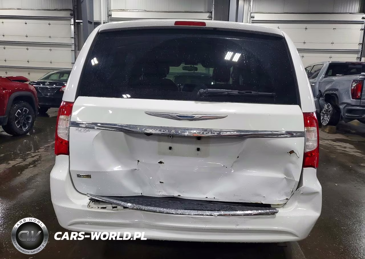 2014 Chrysler Town & Country Touring VIN:2C4RC1BG5ER306896 - 6