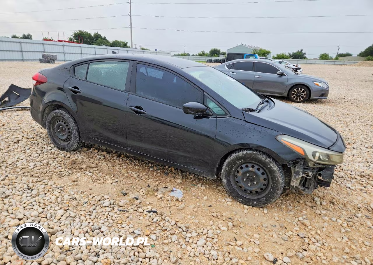 2017 Kia Forte Lx VIN:3KPFL4A71HE099421 - 4