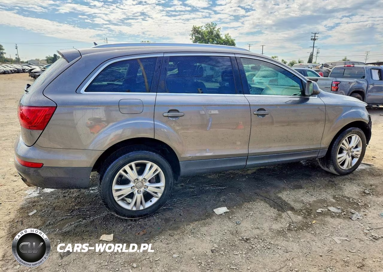 2010 Audi Q7 Premium VIN:WA1CYAFE7AD001522 - 3