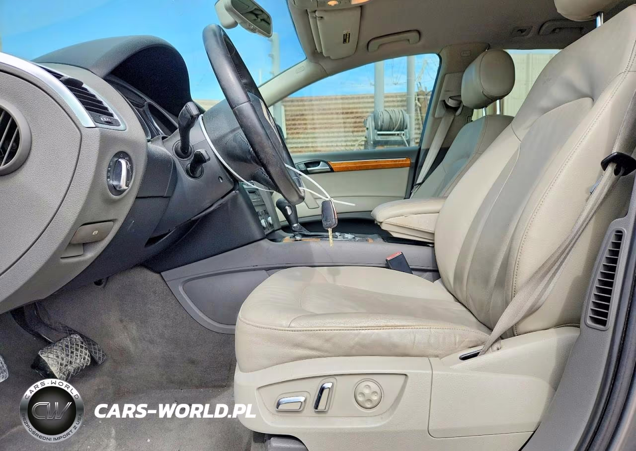 2010 Audi Q7 Premium VIN:WA1CYAFE7AD001522 - 7