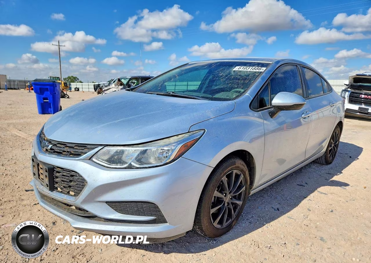 2017 Chevrolet Cruze Ls – zdjęcie 1 z 12