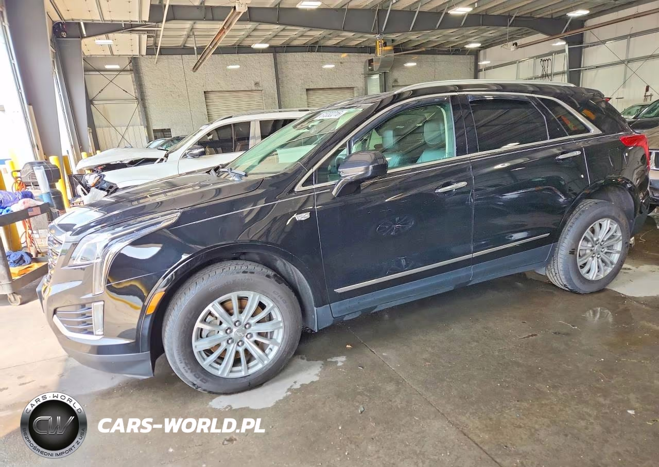 2017 Cadillac Xt5 Luxury VIN:1GYKNDRS7HZ143650 - 1