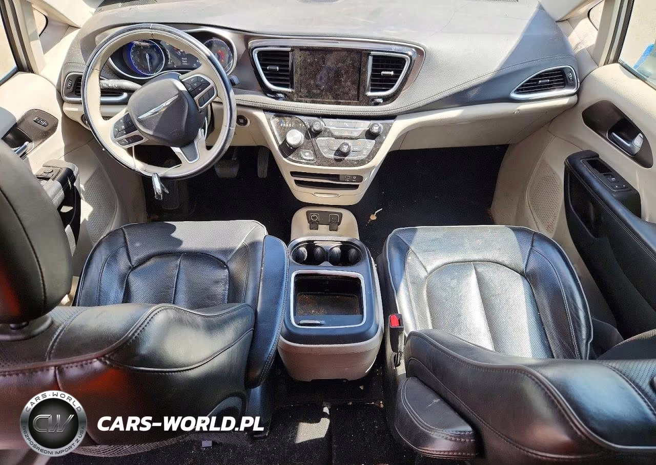 2018 Chrysler Pacifica Limited VIN:2C4RC1GG4JR272145 - 8