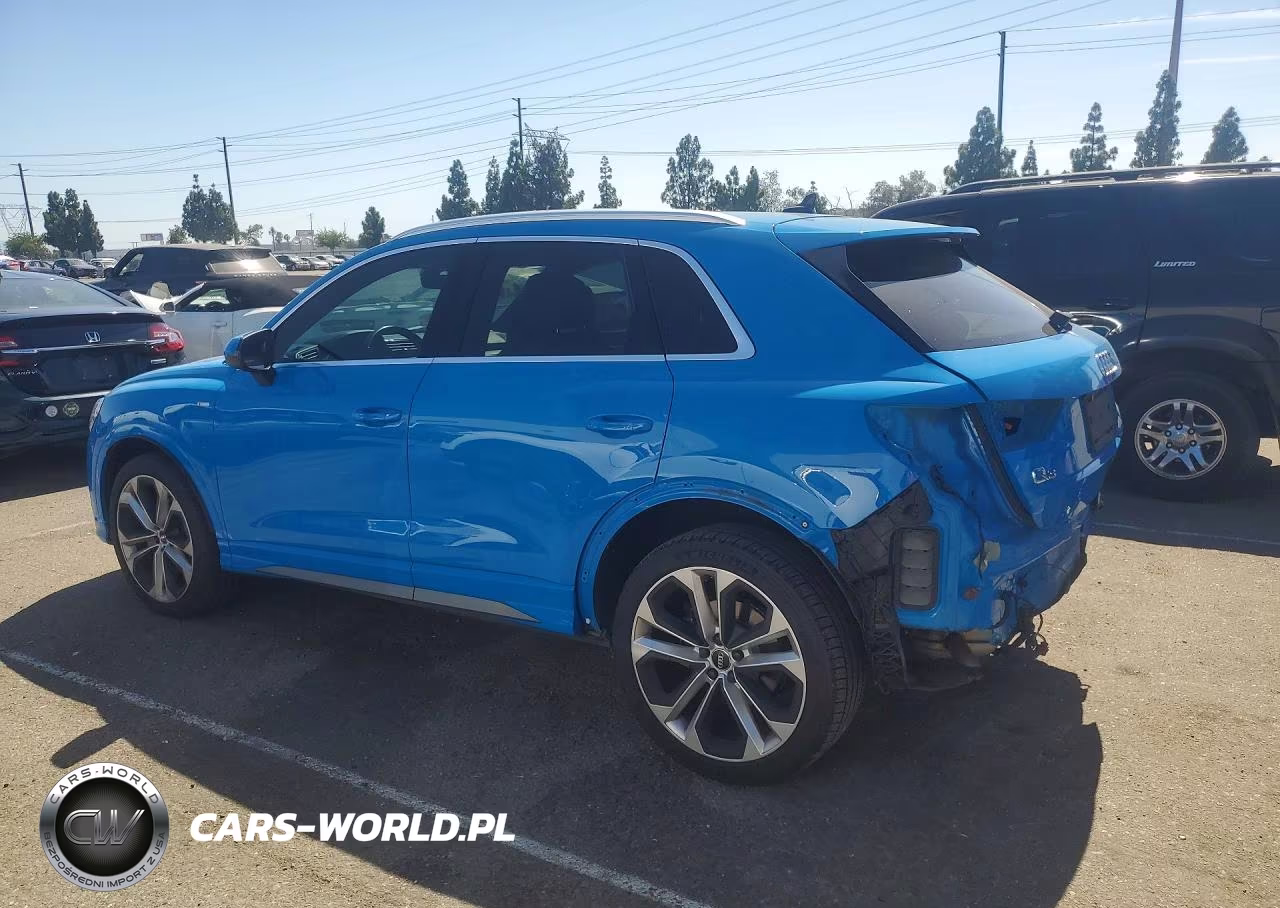 2019 Audi Q3 Premium Plus S-Line VIN:WA1EECF34K1074457 - 2