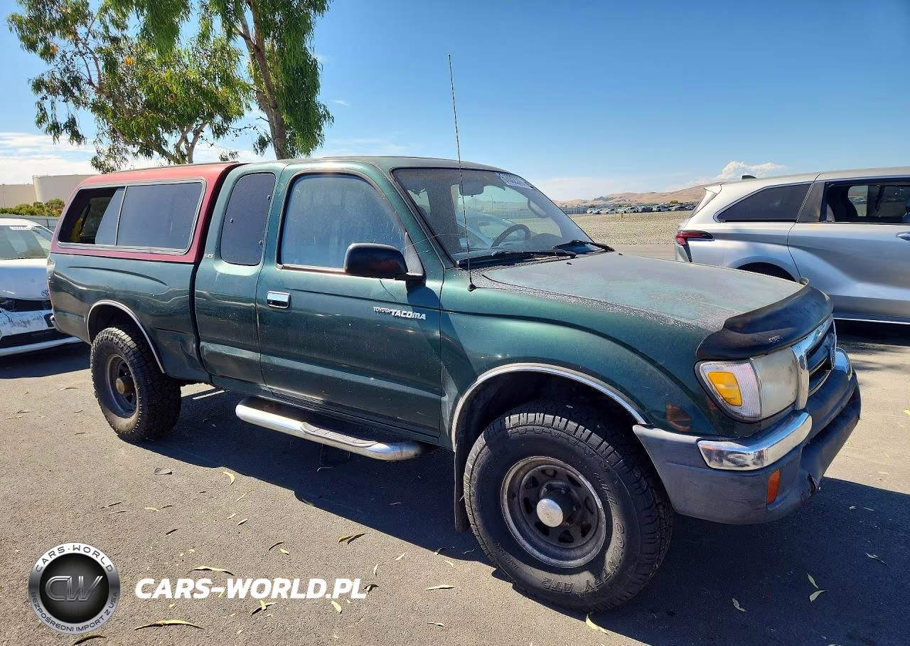 1999 Toyota Tacoma Xtracab VIN:4TAWM72N6XZ514680 - 4