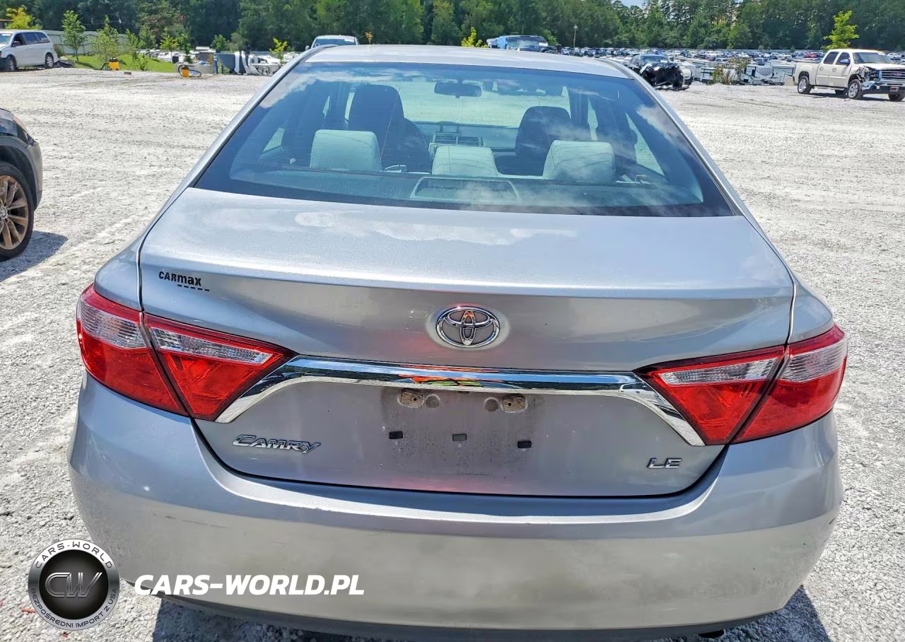 2017 Toyota Camry Le VIN:4T1BF1FK8HU381456 - 6