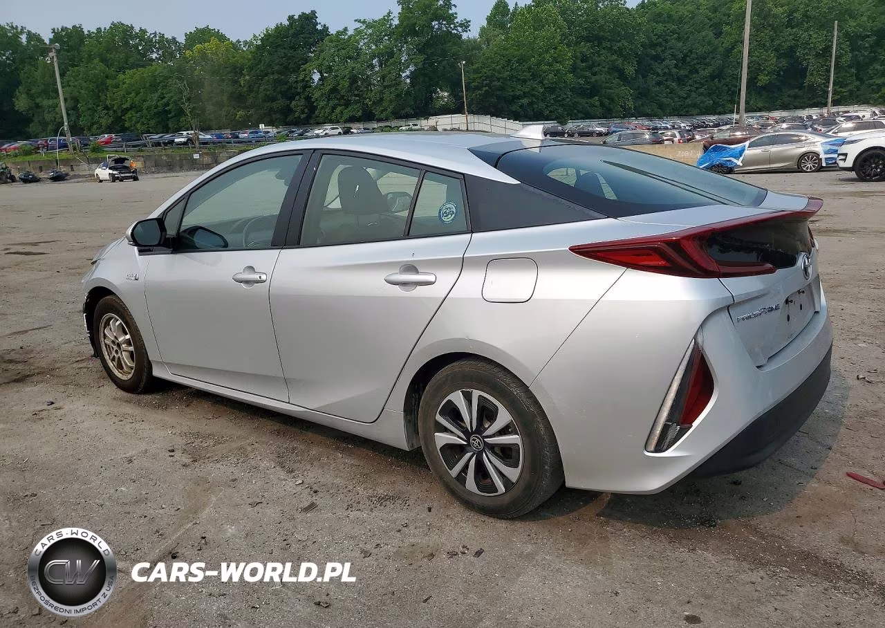 2018 Toyota Prius Prime Plus VIN:JTDKARFP8J3077469 - 2