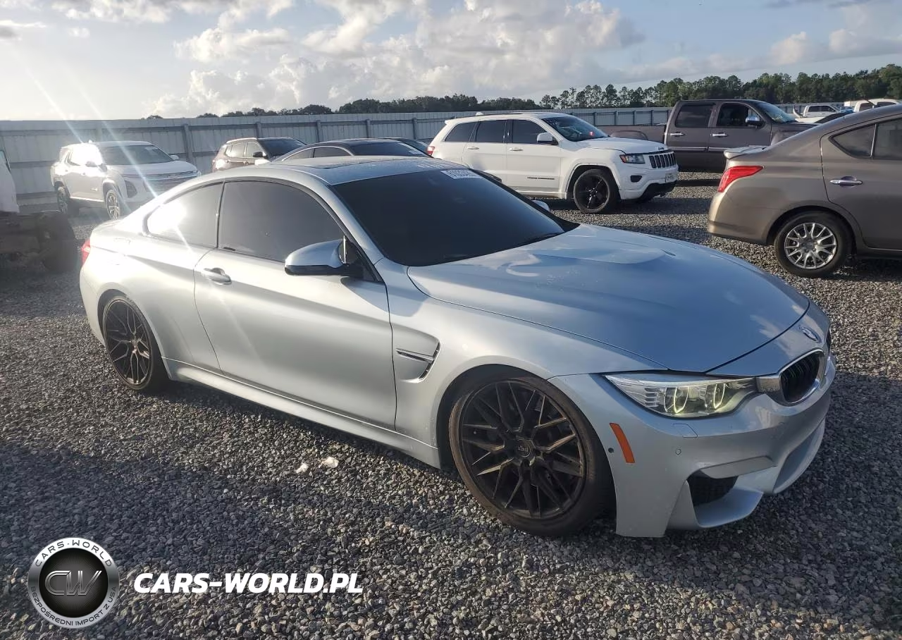 2015 BMW M4 VIN:WBS3R9C58FF708851 - 4