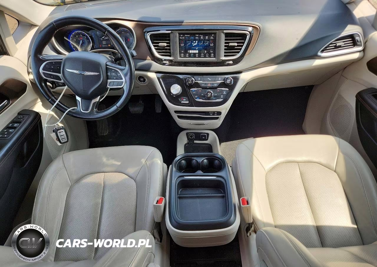 2018 Chrysler Pacifica Touring L VIN:2C4RC1BG2JR194195 - 8