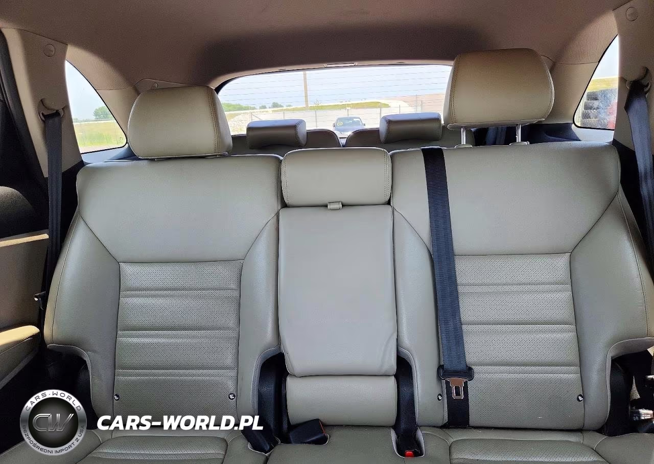 2019 Kia Sorento Ex V6 VIN:5XYPH4A57KG439640 - 10