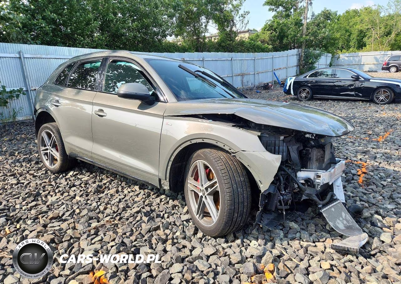 2024 Audi Q5 E Premium Plus 55 VIN:WA1E2AFY8R2123981 - 4