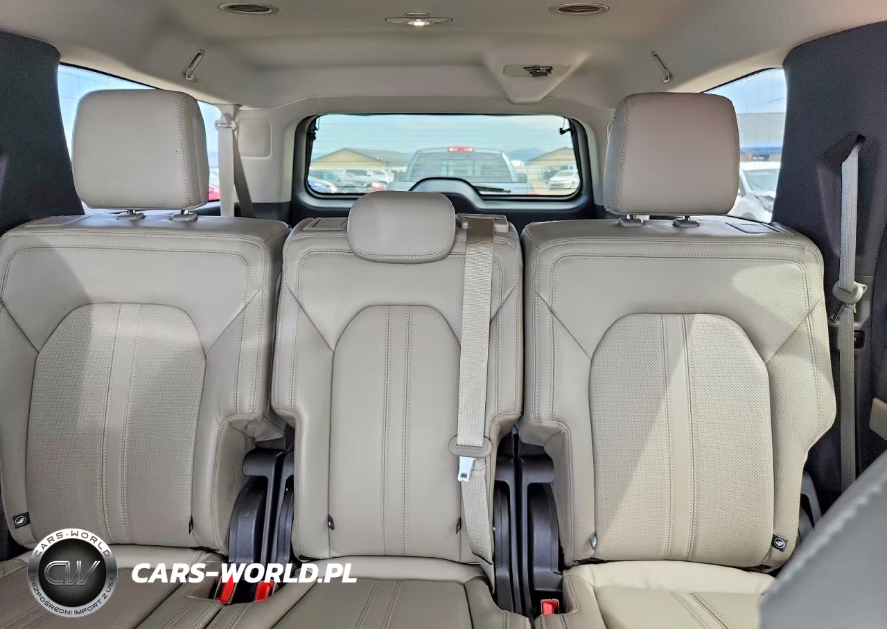 2019 Ford Expedition Max Limited VIN:1FMJK2AT8KEA83536 - 10