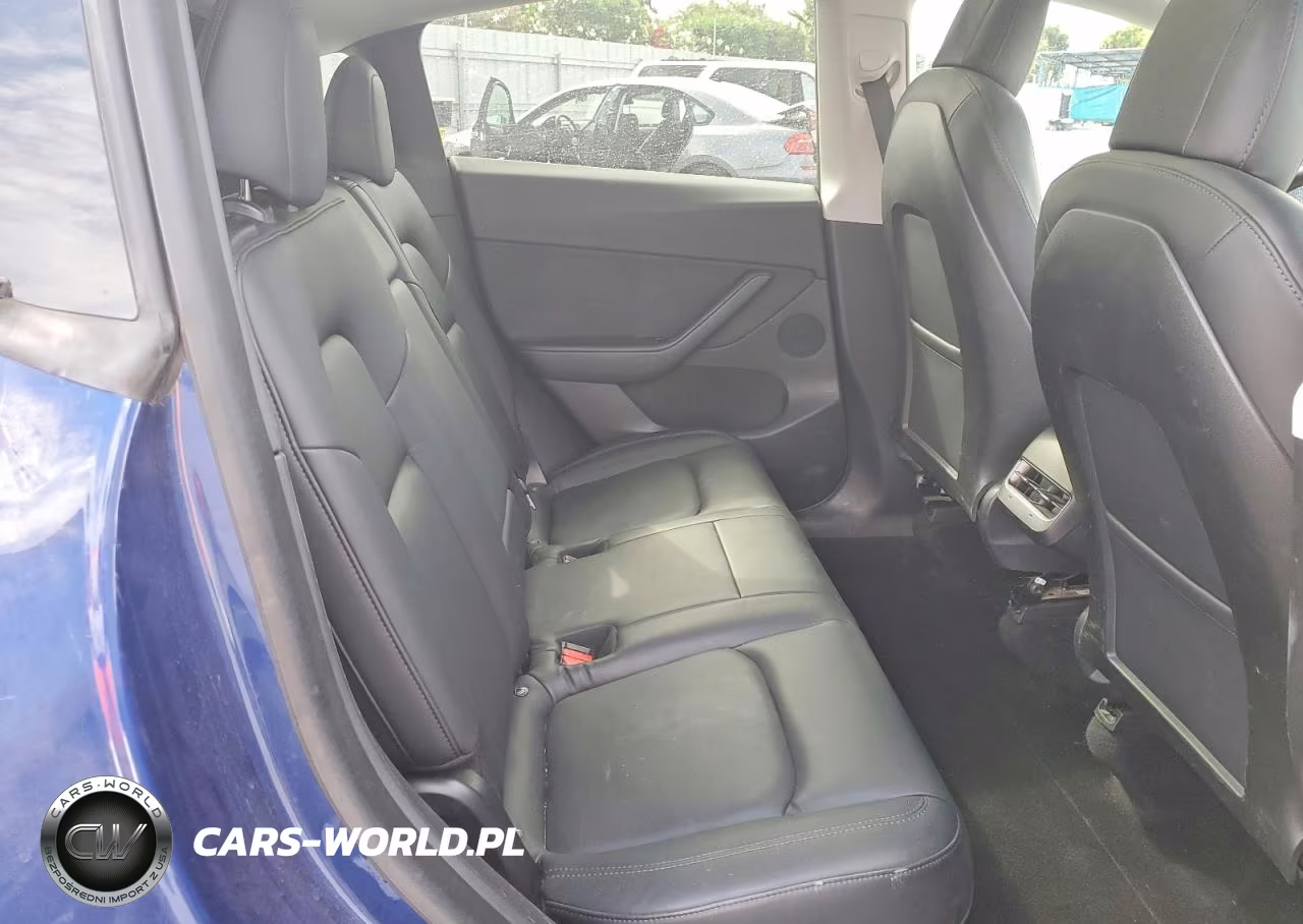 2020 Tesla Model Y VIN:5YJYGDEE9LF036446 - 11