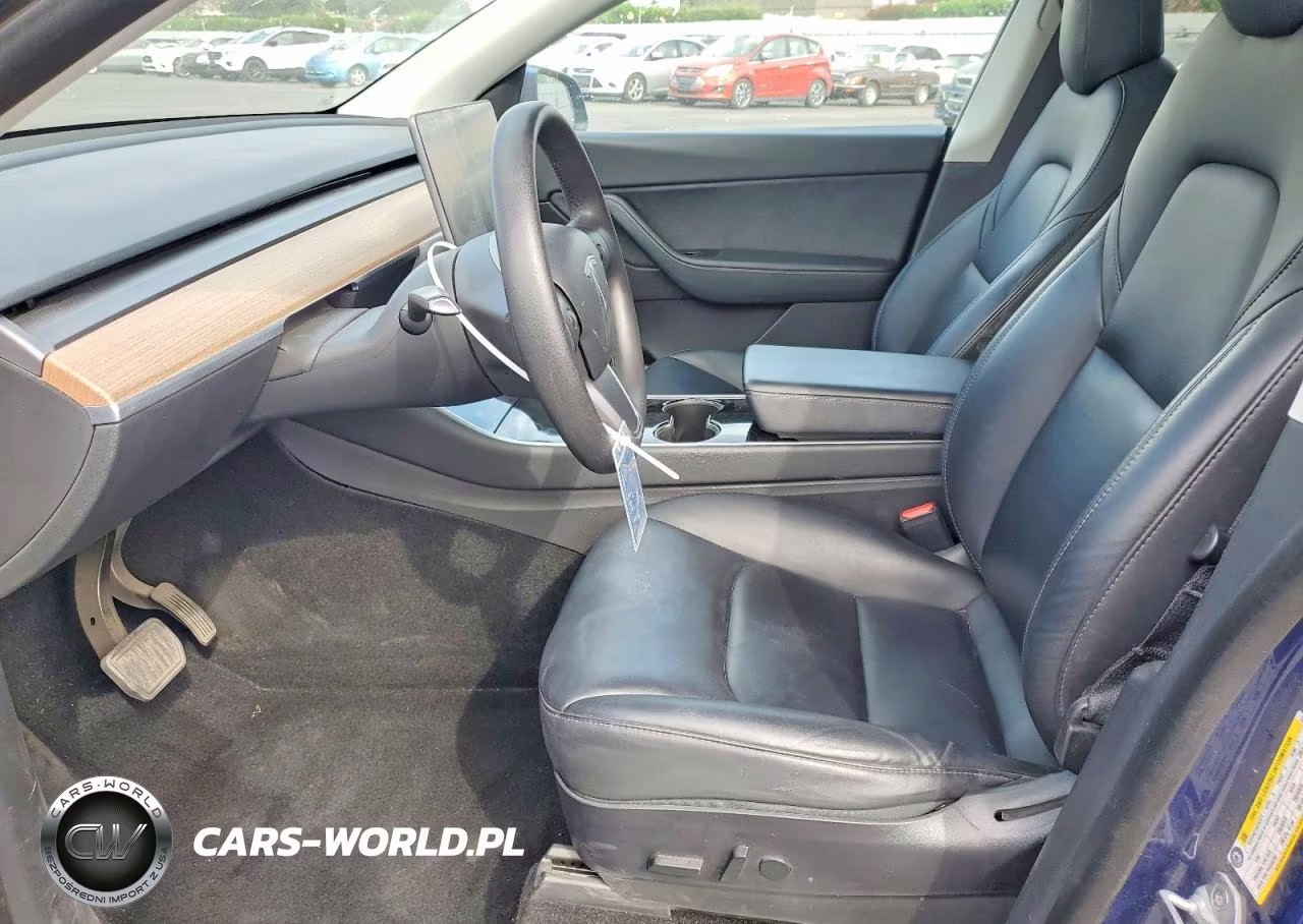 2020 Tesla Model Y VIN:5YJYGDEE9LF036446 - 7