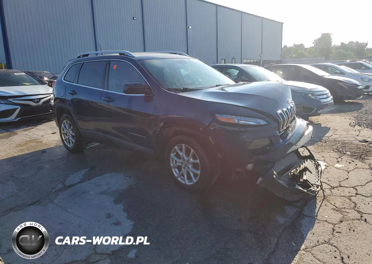 2018 Jeep Cherokee Latitude Plus VIN:1C4PJLLB3JD584284 - 4