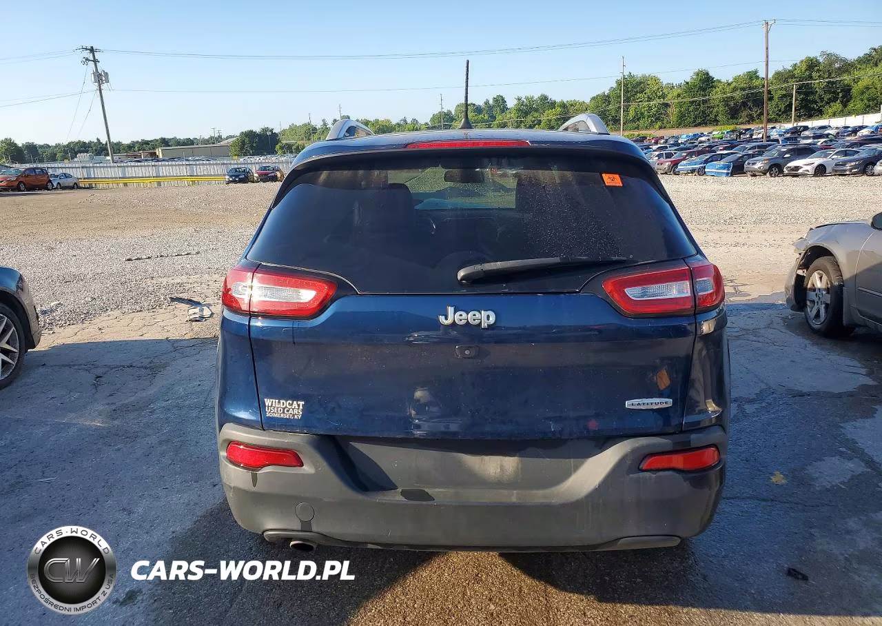 2018 Jeep Cherokee Latitude Plus VIN:1C4PJLLB3JD584284 - 6
