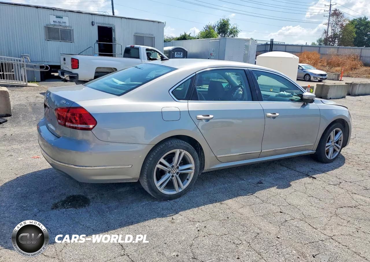 2014 Volkswagen Passat Se VIN:1VWBN7A39EC004157 - 3