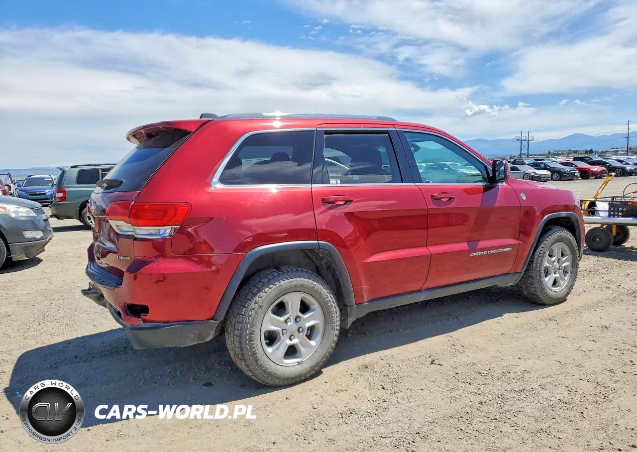 2015 Jeep Grand Cherokee Laredo VIN:1C4RJFAG2FC602408 - 3