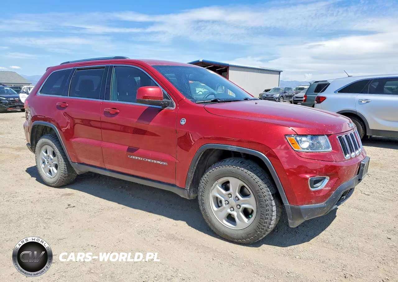 2015 Jeep Grand Cherokee Laredo VIN:1C4RJFAG2FC602408 - 4