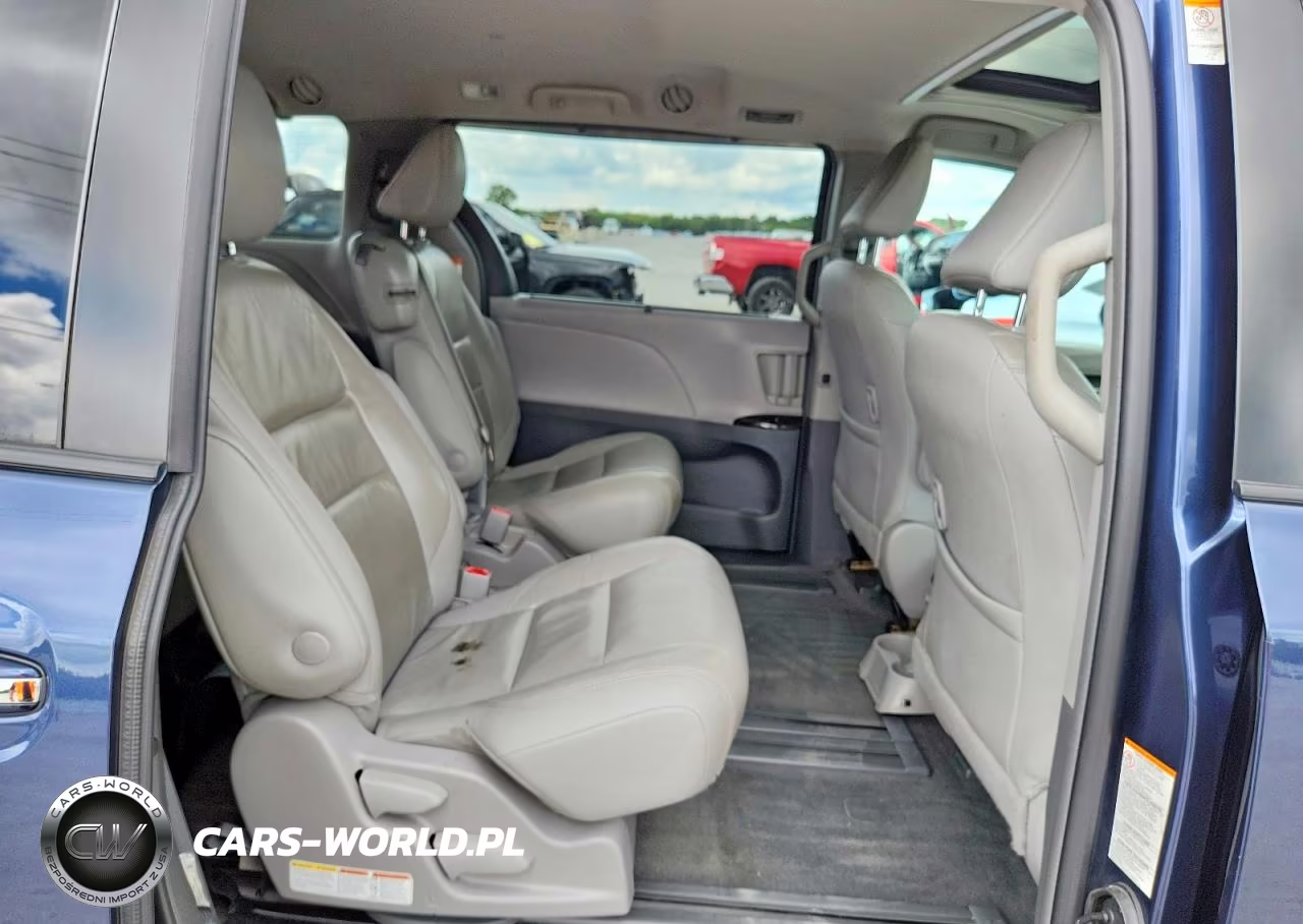 2018 Toyota Sienna Xle 8-Passenger VIN:5TDYZ3DC3JS952116 - 11