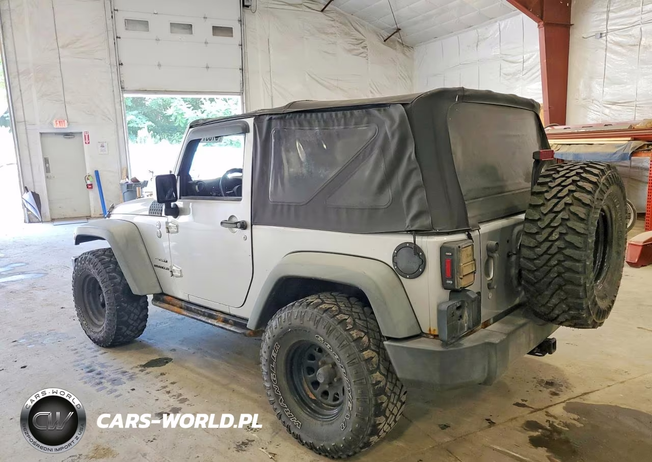 2011 Jeep Wrangler Sport VIN:1J4AA2D10BL511266 - 2