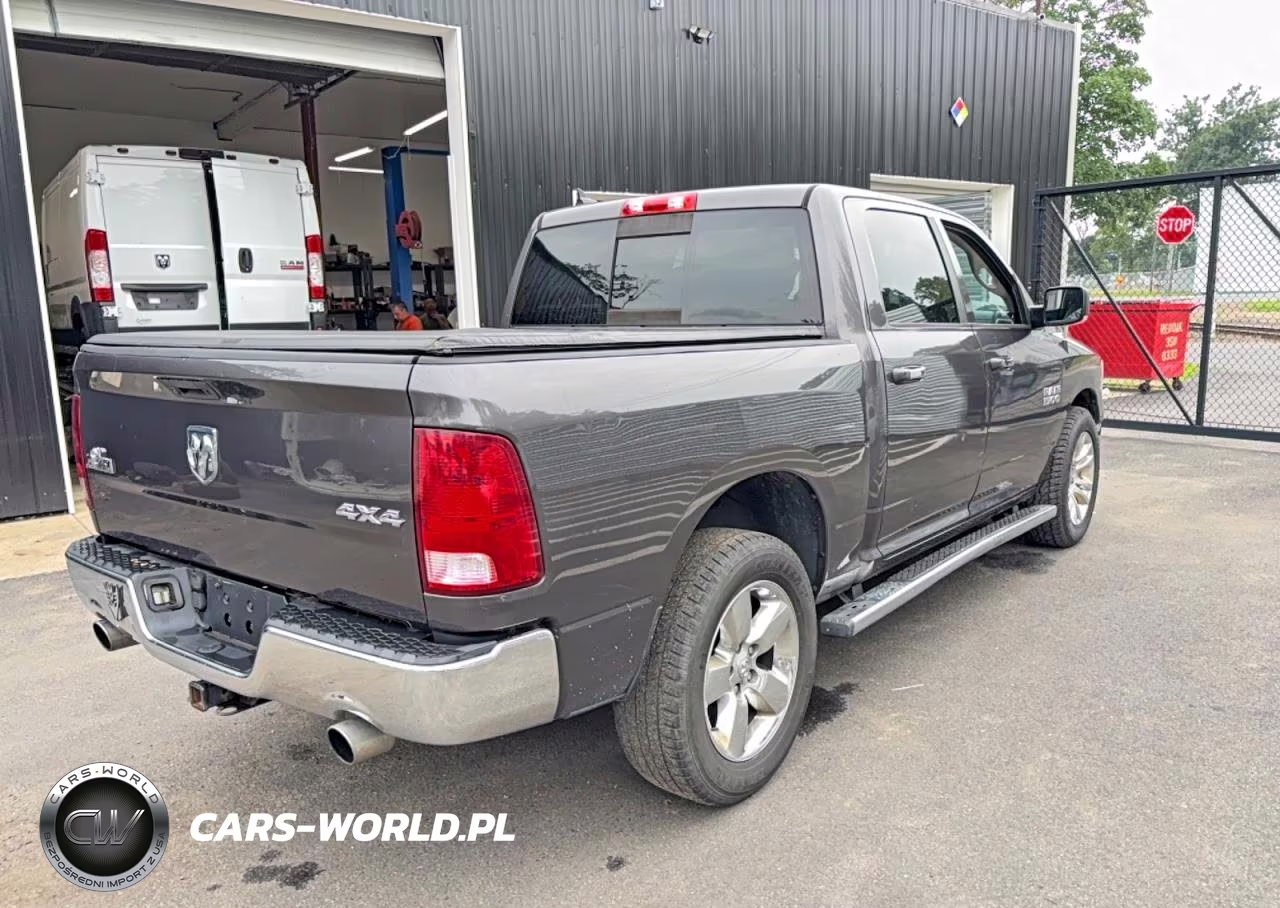 2015 RAM 1500 SLT VIN:1C6RR7LM8FS606896 - 4