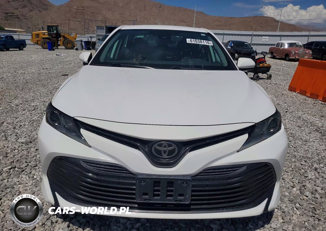 2019 Toyota Camry Le VIN:4T1B11HKXKU776659 - 5