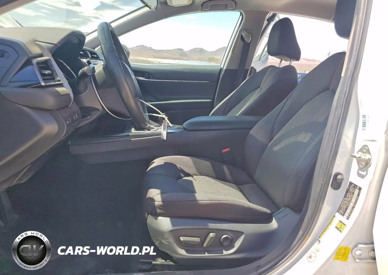 2019 Toyota Camry Le VIN:4T1B11HKXKU776659 - 7