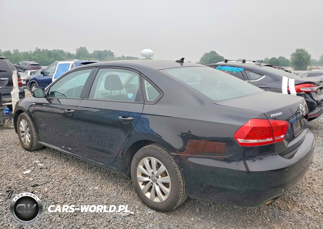 2015 Volkswagen Passat S VIN:1VWAT7A37FC055353 - 2