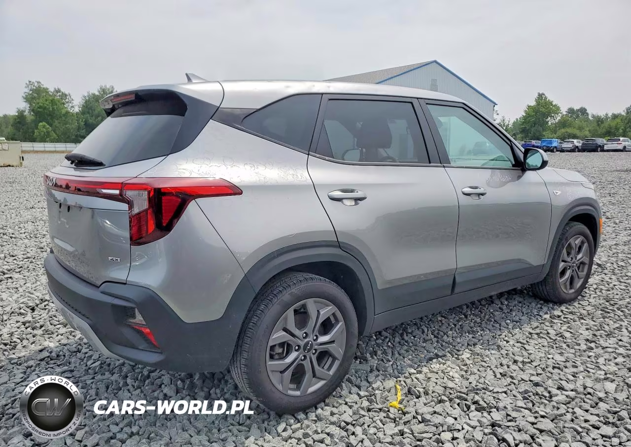 2024 Kia Seltos VIN:KNDEPCAA6R7647257 - 3